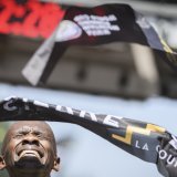 L'émotion du vainqueur kényan Philémon Kiriago à l'arrivée KEYSTONE/GABRIEL MONNET